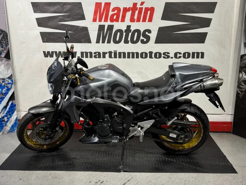 Yamaha FZ6 - Vista 5