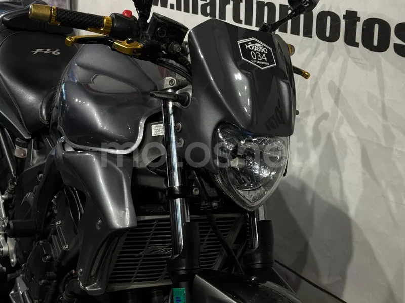 Yamaha FZ6 - Vista 8