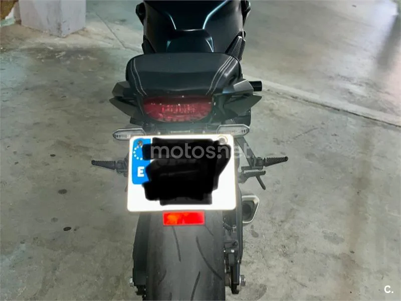 Honda CB650R - Vista 4