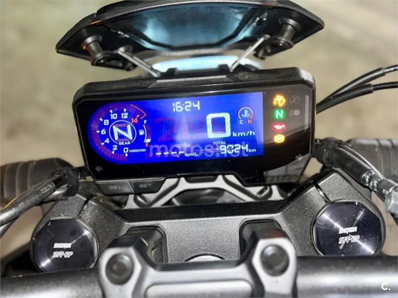 Honda CB650R - Vista 5