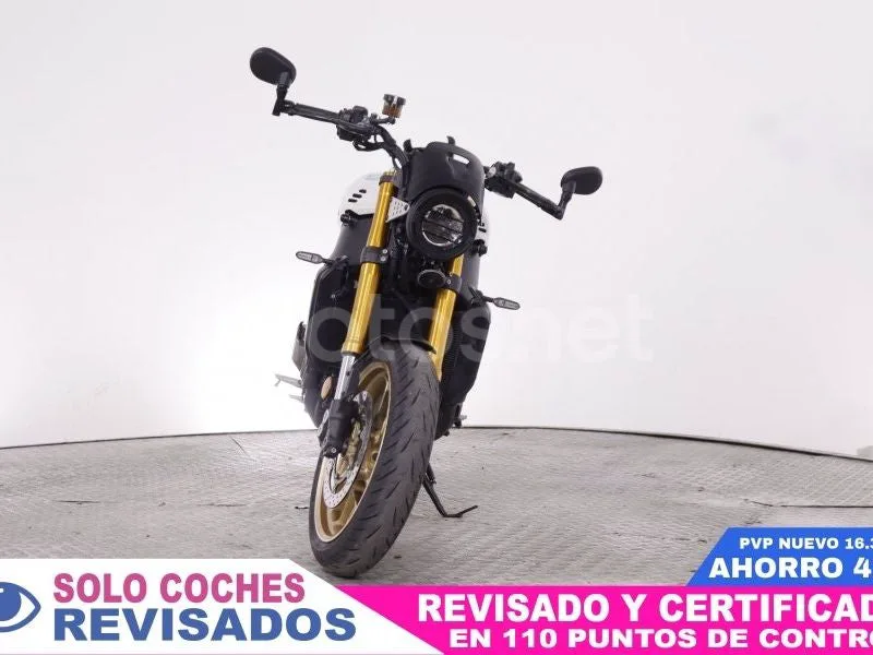 Yamaha XSR900 - Vista 3