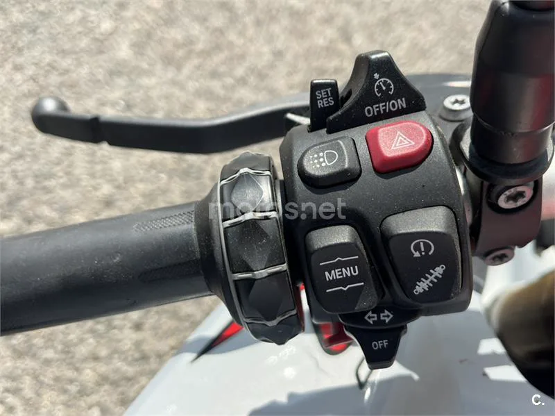 BMW F 900 R - Vista 9