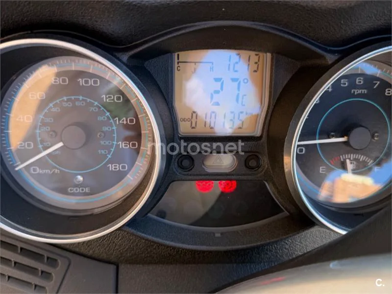 Piaggio X8 400 1800 € 2007 Madrid - 1