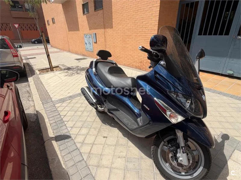 Piaggio X8 400 - Vista 3
