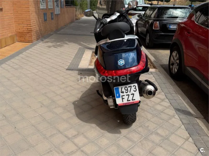 Piaggio X8 400 - Vista 5