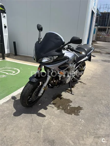 Yamaha FZ6 Fazer - Vista 5