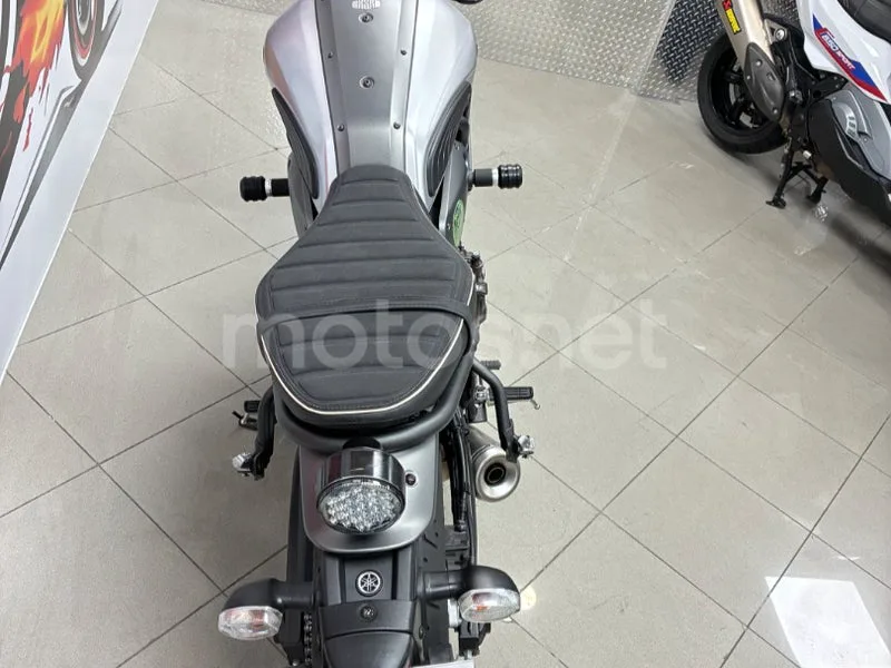 Yamaha XSR700 - Vista 4
