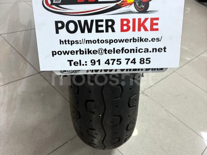 Yamaha XSR700 - Vista 5