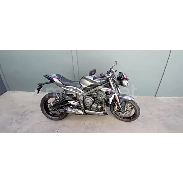 Triumph Street Triple 5899 € 2019 Málaga - 1