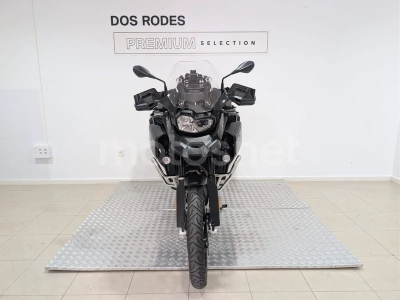 BMW F 900 GS - Vista 3