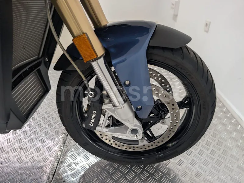 BMW S 1000 XR - Vista 23