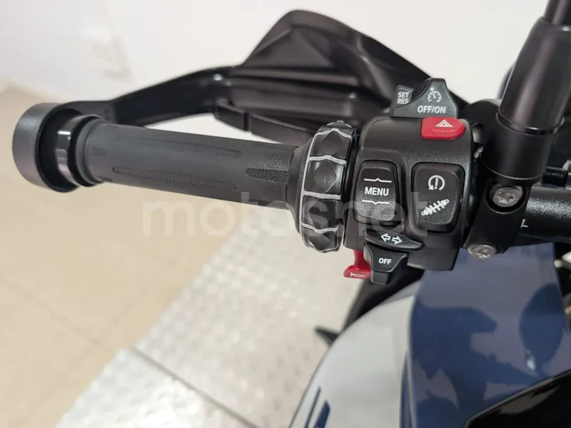 BMW S 1000 XR - Vista 10