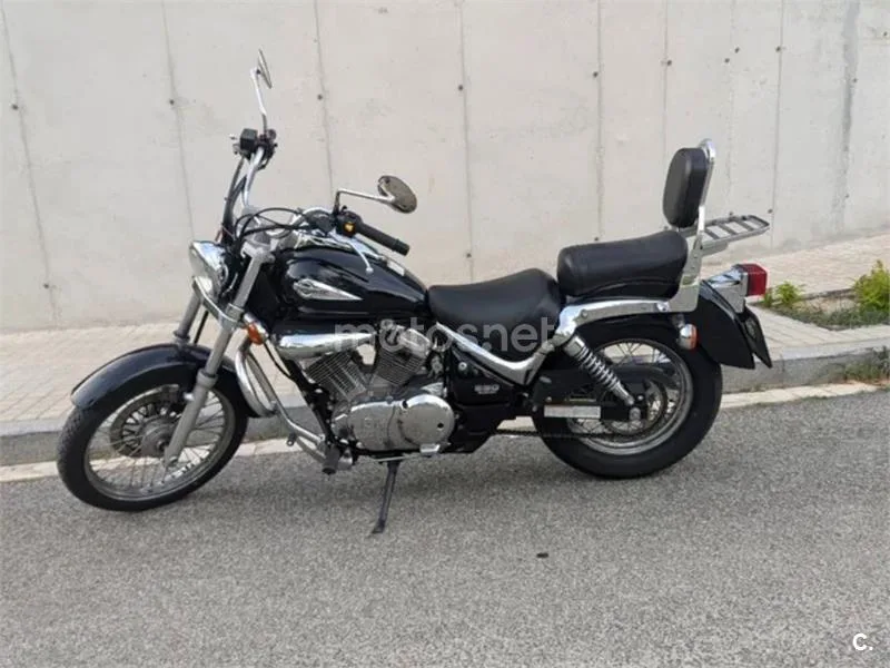 Suzuki Intruder LC 250 - Vista 4