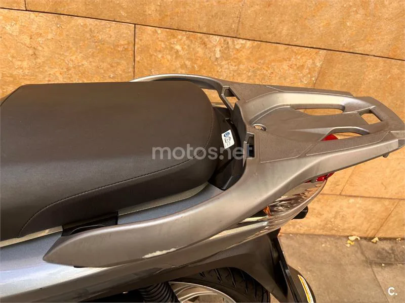 Honda SH125i - Vista 12