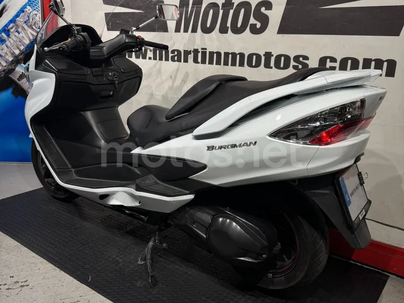 Suzuki Burgman 400 - Vista 4