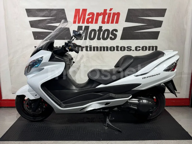 Suzuki Burgman 400 - Vista 5