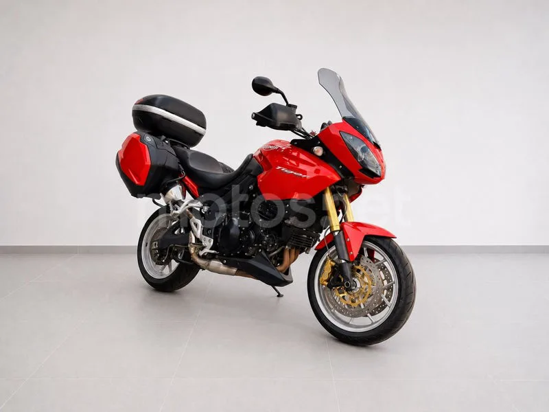Triumph Tiger 1050 - Vista 7