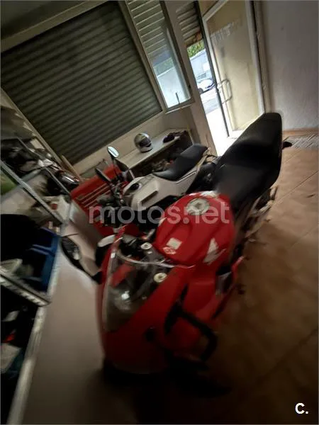 Honda CBR600RR - Vista 4