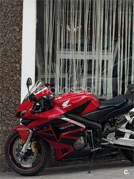 Honda CBR600RR - Vista 6