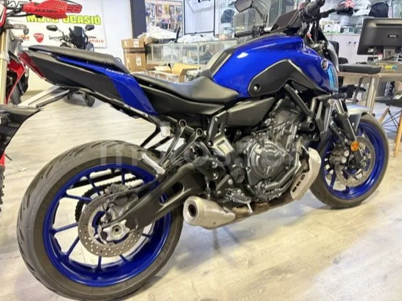 Yamaha MT-07 - Vista 5