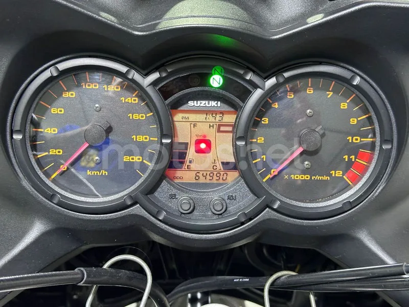 Suzuki V-Strom 650 - Vista 10