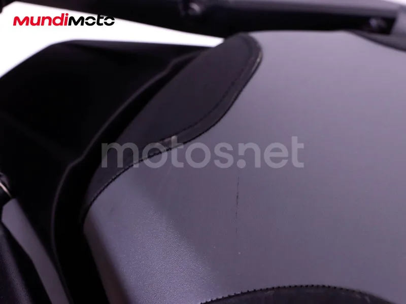 Honda ADV350 - Vista 17