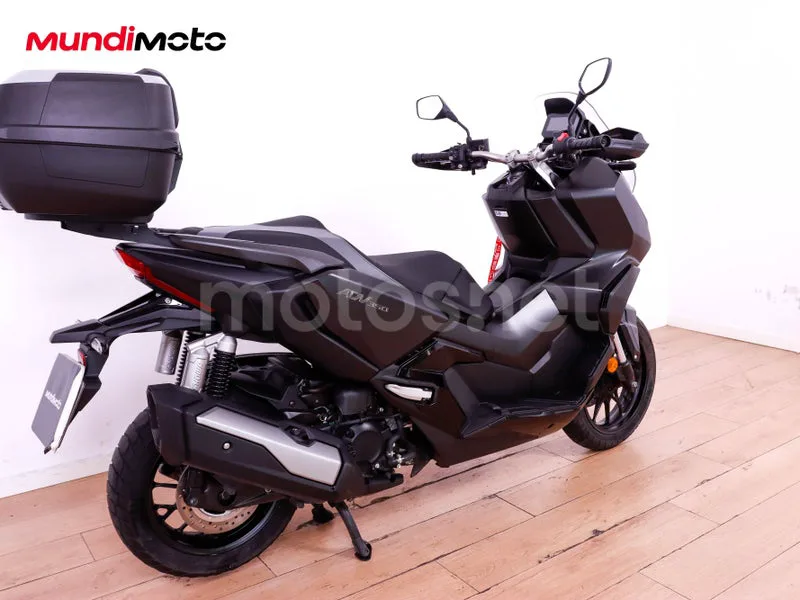 Honda ADV350 - Vista 3