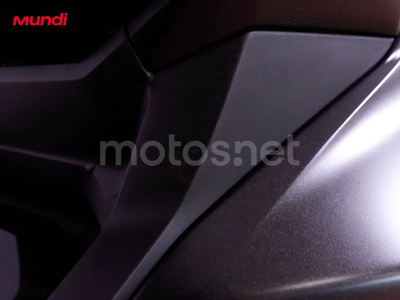 Honda ADV350 - Vista 32