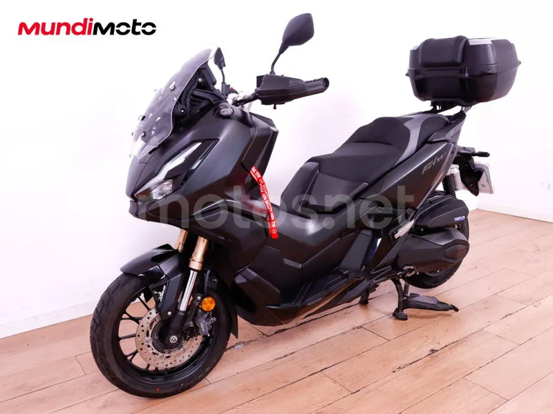 Honda ADV350 - Vista 7