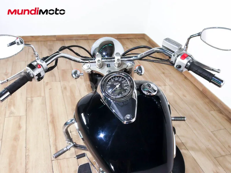 Suzuki Intruder C800 - Vista 11