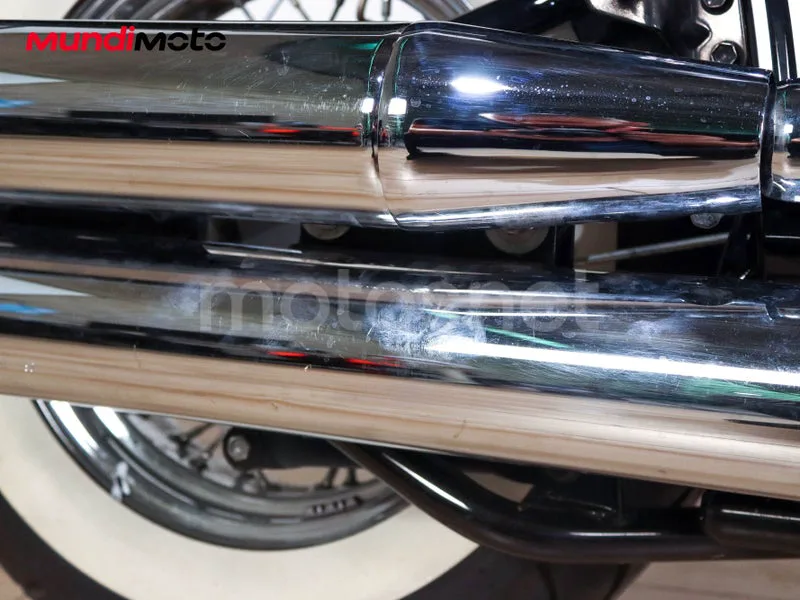 Suzuki Intruder C800 - Vista 23