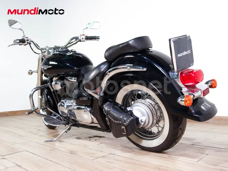 Suzuki Intruder C800 - Vista 8