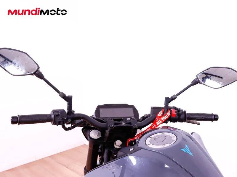 Yamaha MT-125 - Vista 11