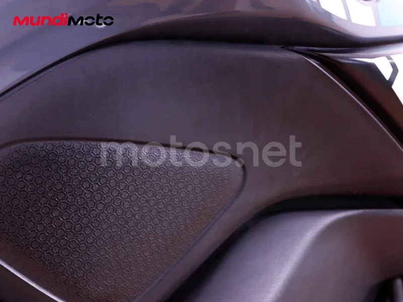 Yamaha MT-125 - Vista 21
