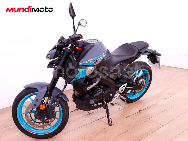 Yamaha MT-125 - Vista 7