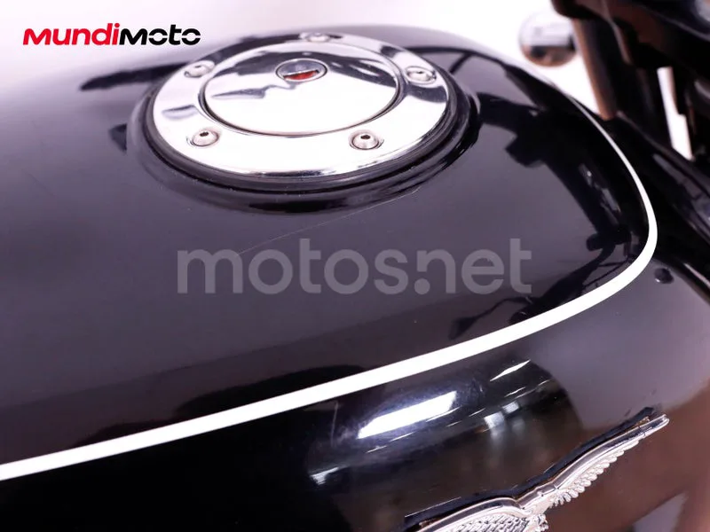 Moto Guzzi V7 II - Vista 32