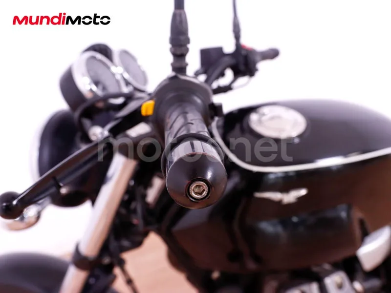 Moto Guzzi V7 II - Vista 48