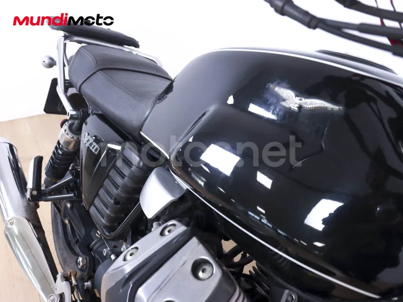 Moto Guzzi V7 II - Vista 72