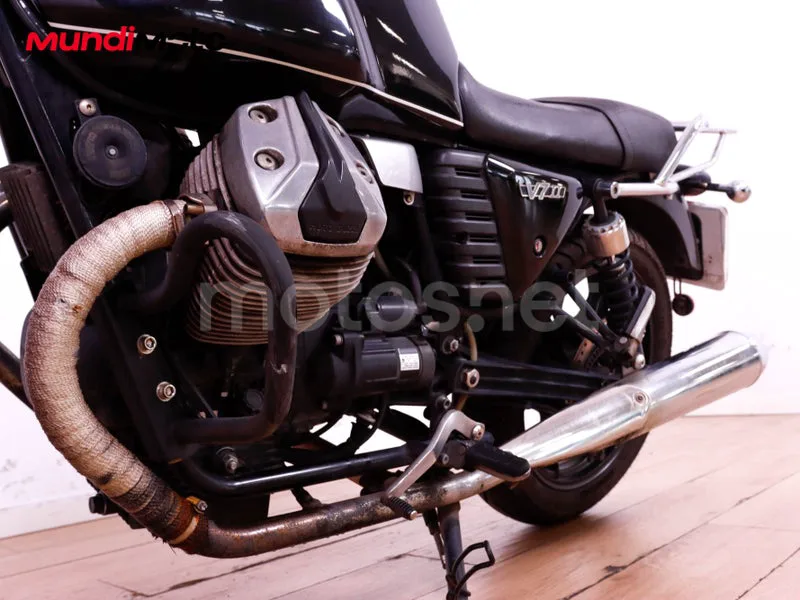 Moto Guzzi V7 II - Vista 10