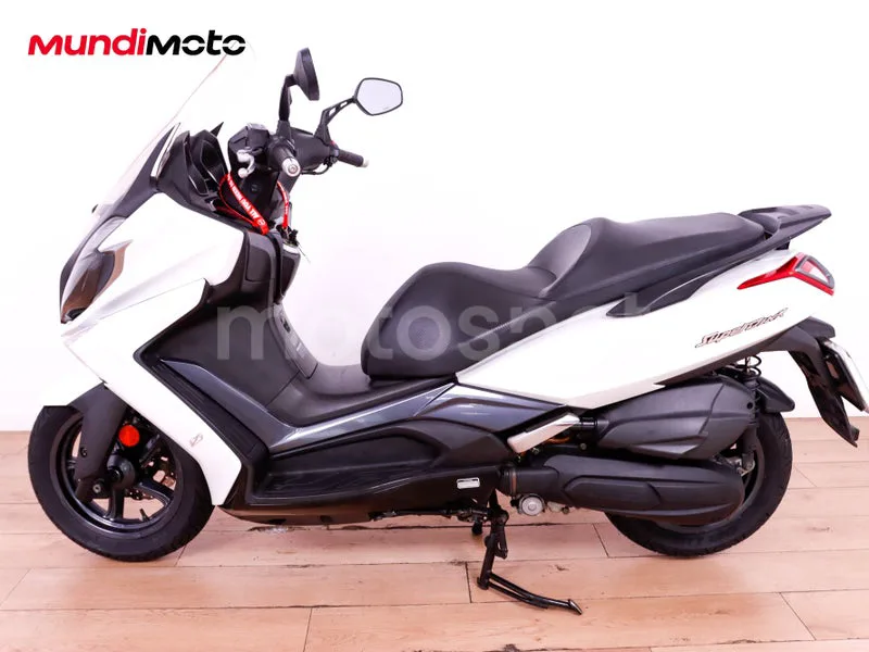 Kymco Super Dink 125 - Vista 6