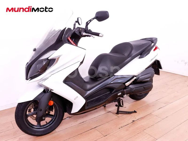 Kymco Super Dink 125 - Vista 7