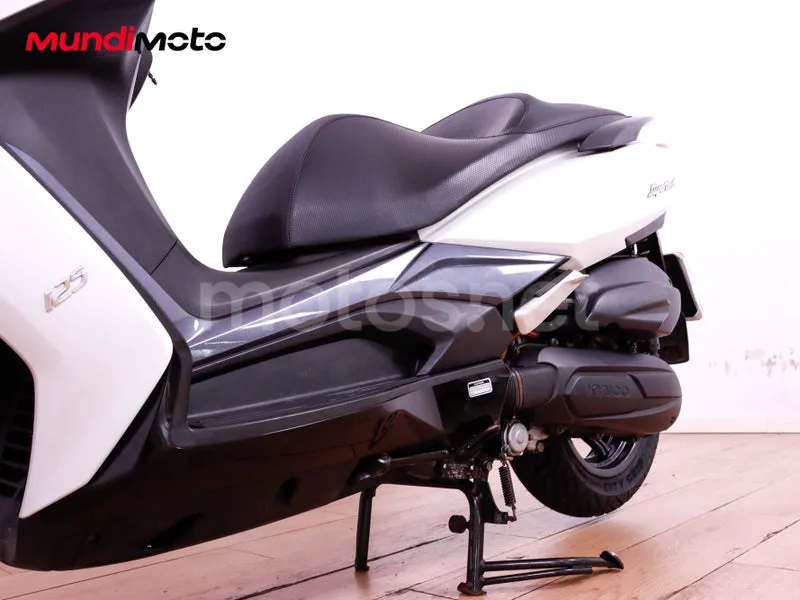 Kymco Super Dink 125 - Vista 10