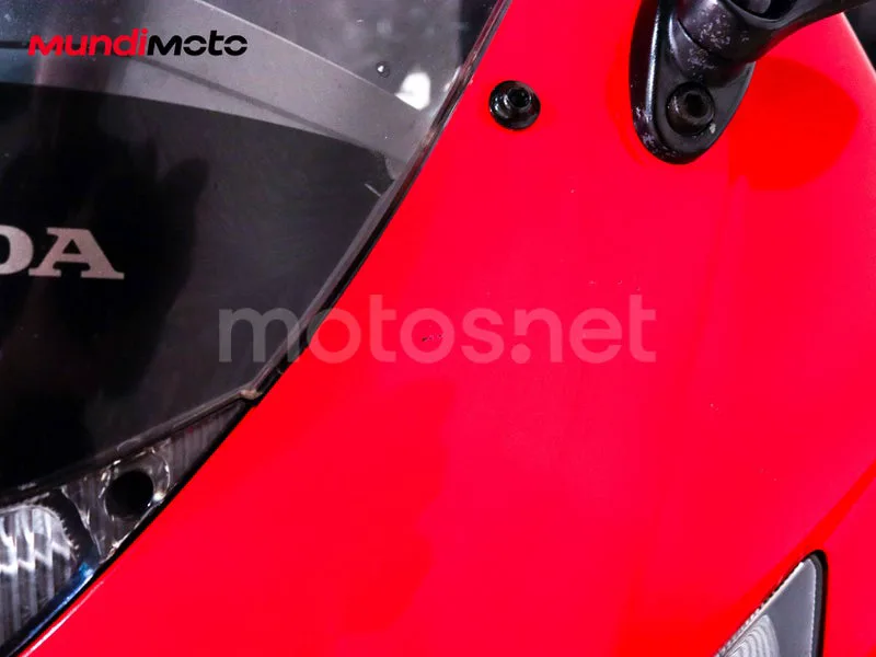 Honda CBR1000RR Fireblade - Vista 22