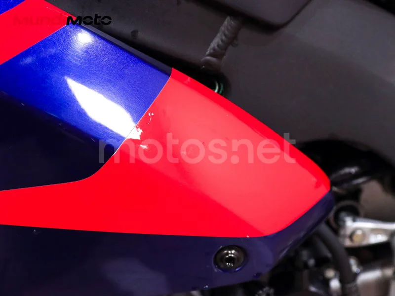 Honda CBR1000RR Fireblade - Vista 32