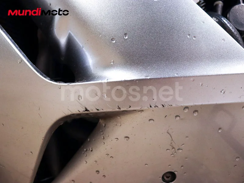 Honda CBR1000RR Fireblade - Vista 33