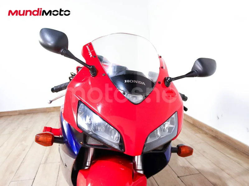 Honda CBR1000RR Fireblade - Vista 5