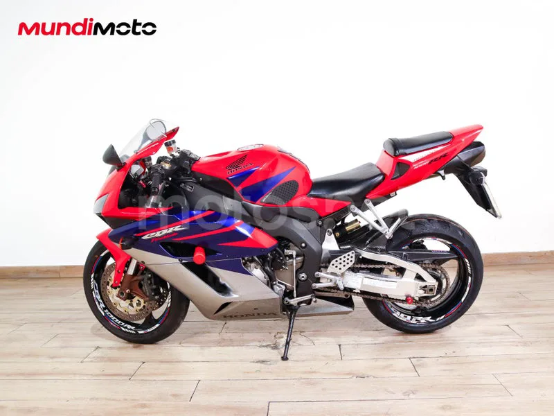 Honda CBR1000RR Fireblade - Vista 6