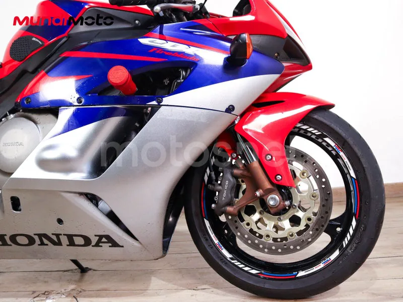 Honda CBR1000RR Fireblade - Vista 53