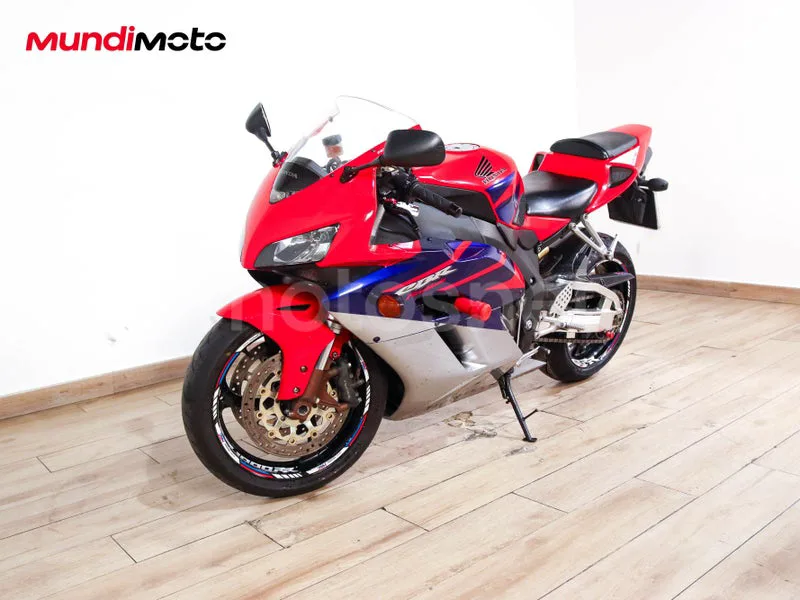 Honda CBR1000RR Fireblade - Vista 7