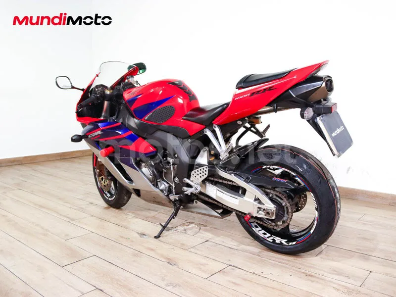 Honda CBR1000RR Fireblade - Vista 8